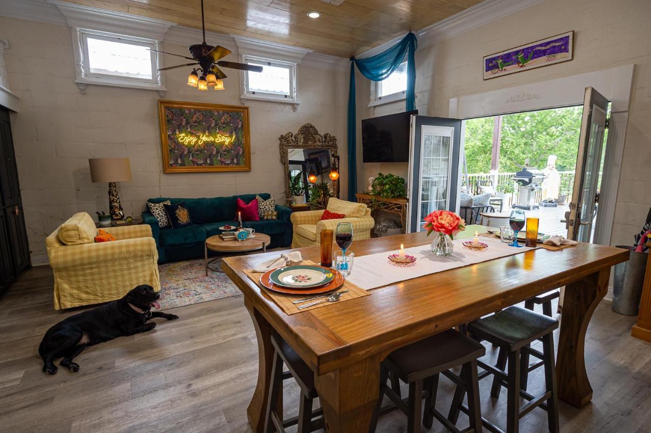 Chateau Royale, Pet Friendly, On Bayou, Downtown! New Iberia Eksteriør bilde