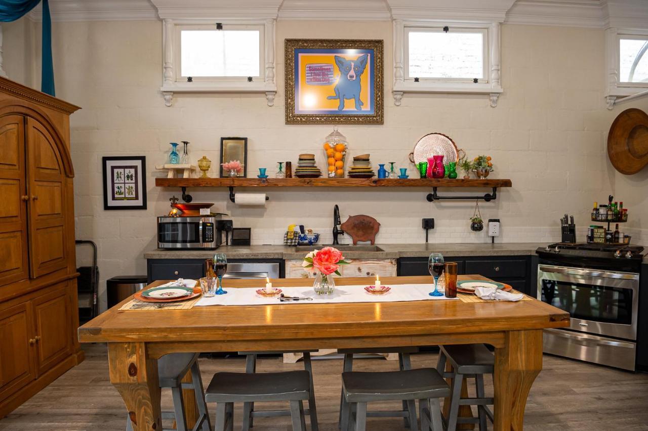 Chateau Royale, Pet Friendly, On Bayou, Downtown! New Iberia Eksteriør bilde
